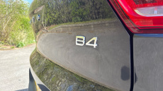 Volvo XC40 2.0 B4P Ultra Dark 5dr Auto Petrol Estate